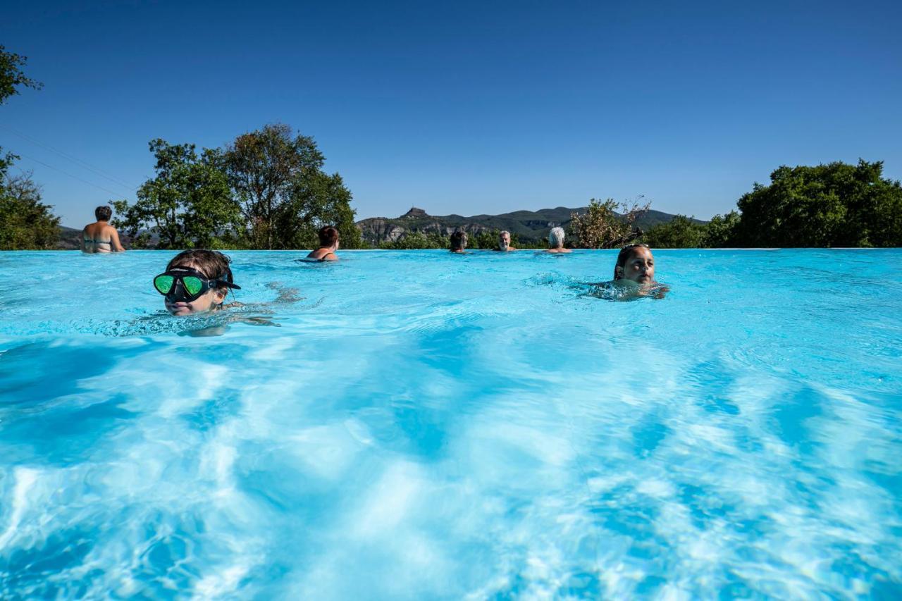 Charmant Camping Familiale 3 Etoiles Vue 360 Plage Piscine A Debordement Empl Xxl Labeaume Luaran gambar