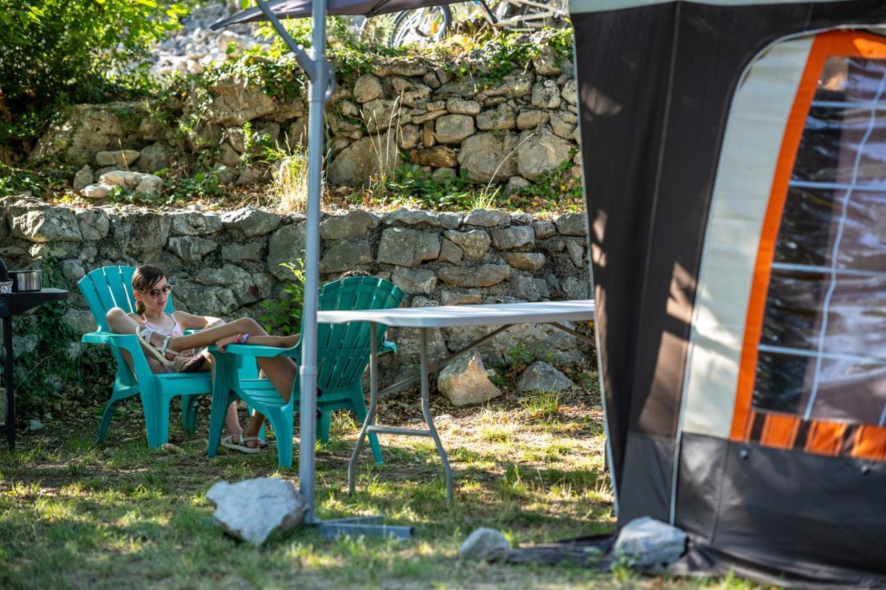 Charmant Camping Familiale 3 Etoiles Vue 360 Plage Piscine A Debordement Empl Xxl Labeaume Luaran gambar